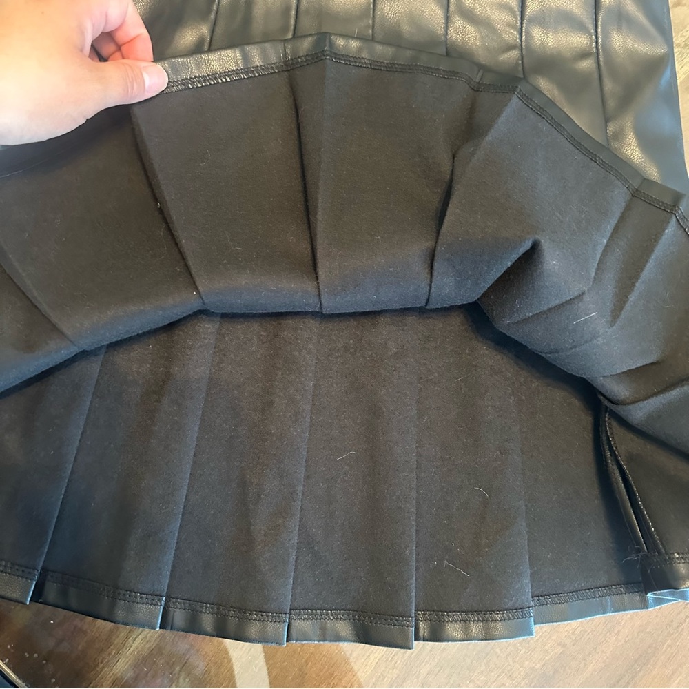 Blashe black leather skirt, in excellent condition size M - Picture 10 of 14